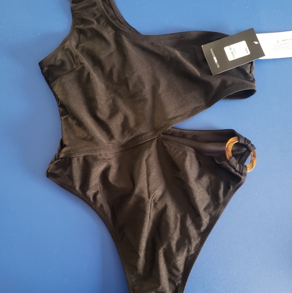 Fashion Nova Vacation Diving Cutout Swimsuit